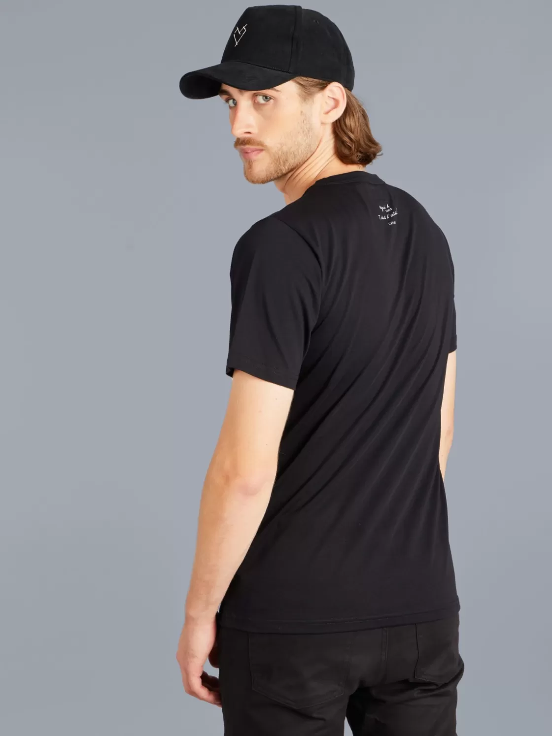 agnès b. Artist's Collection | T-Shirts & Polos<Black Cotton Jersey Brando T-shirt With Artist L'Atlas